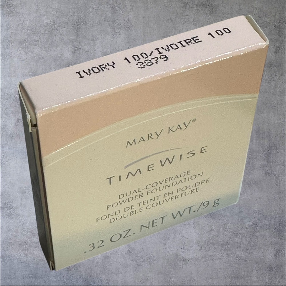 Mary Kay TimeWise Dual-Coverage Powder Foundation Ivory 100 3879 Matte 0.32oz